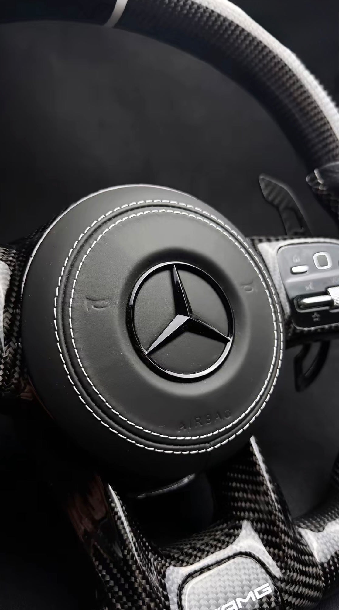 Volant Merceders Alcantara