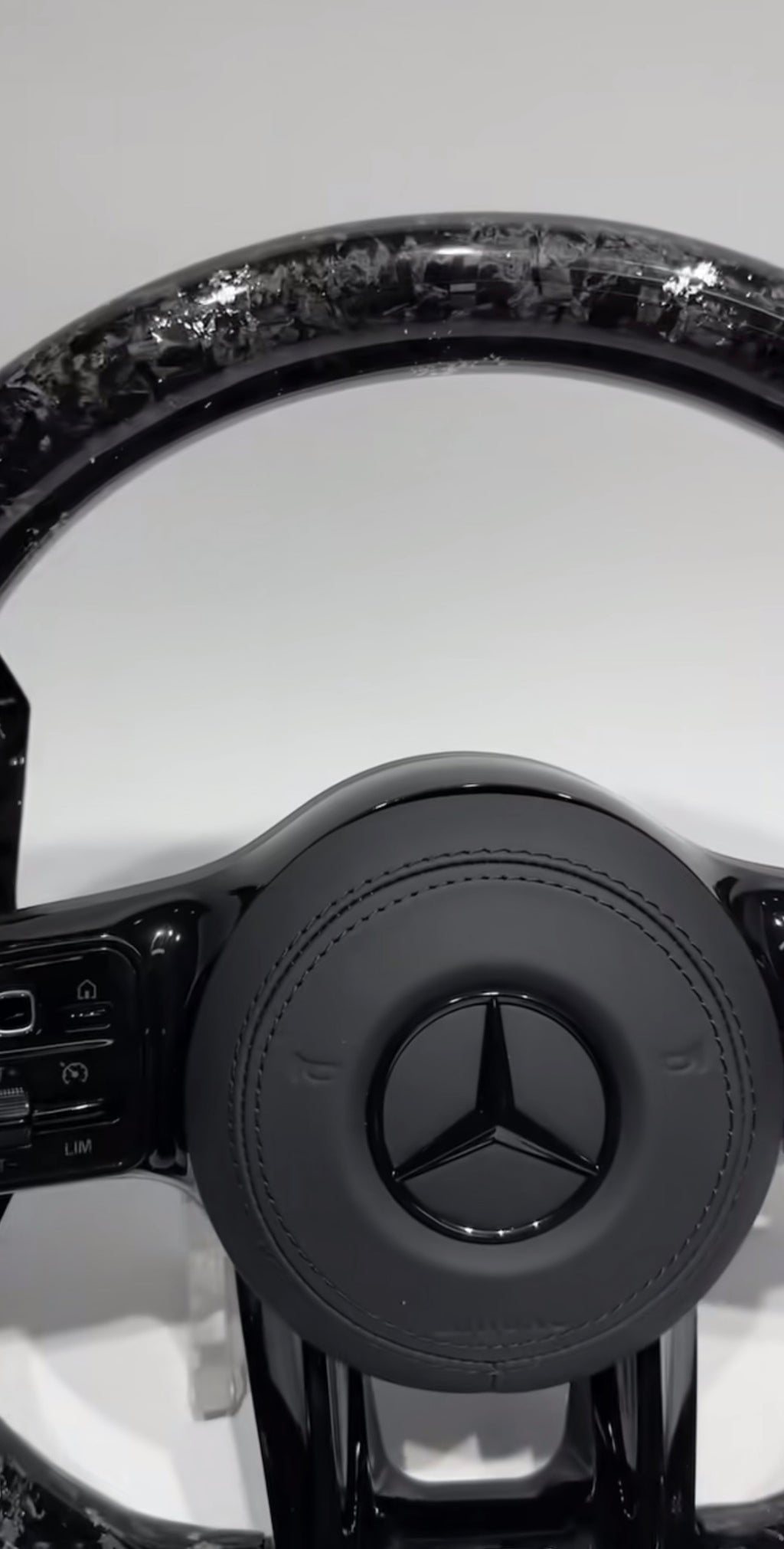 Volant Merceders Alcantara