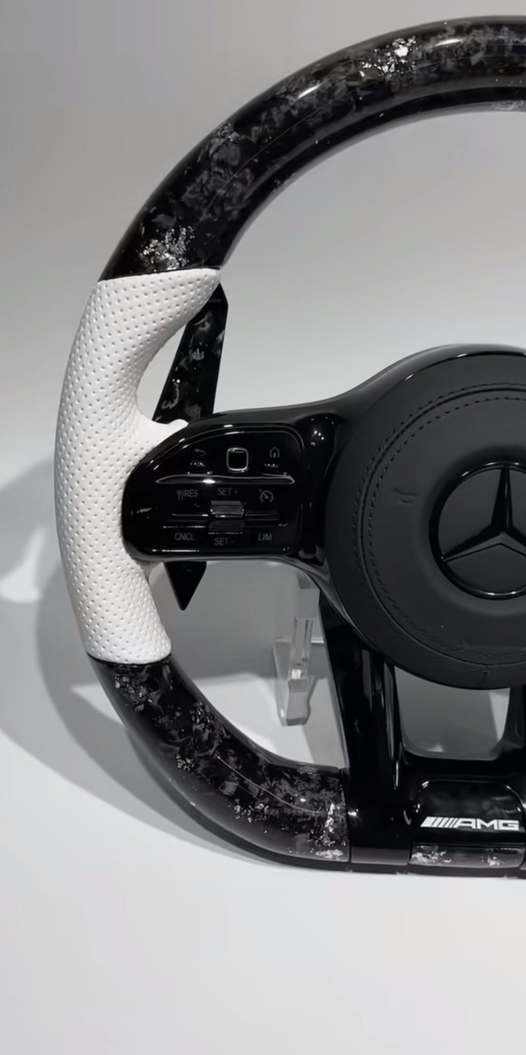 Volant Merceders Alcantara